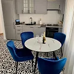 Cloos - Elegant With Panoramic View *