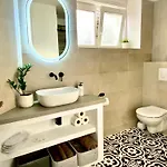 Cloos - Elegant With Panoramic View