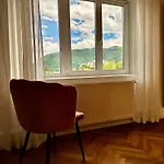 Cloos - Elegant With Panoramic View