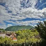 Апартаменты Cloos - Elegant With Panoramic View Брашов