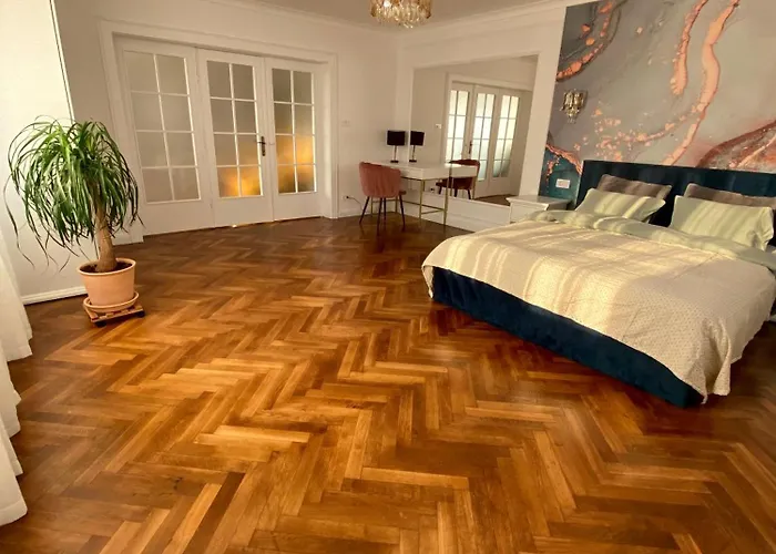 Apartment Cloos - Elegant With Panoramic View Brasov